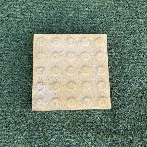 Baldosa hidráulica de hormigon 25 boton 20x20x3cm amarillo