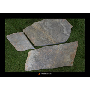 Piedra natural pizarra Planchón Filita Gris Irregular Sin sierre espesor 3-4 cm