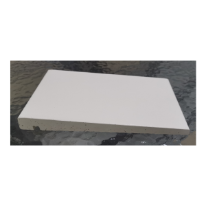 Vierteaguas liso, modelo V, 300x270x1500 mm.